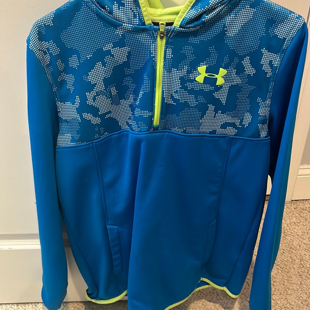 Under Armour, cold gear, loose quarter zip hooded top